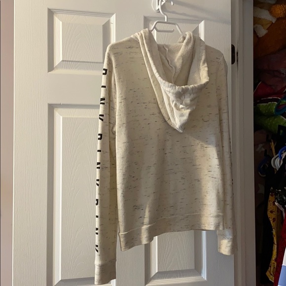 White PINK sweater. Size M✨ 10/10 condition - Picture 6 of 6